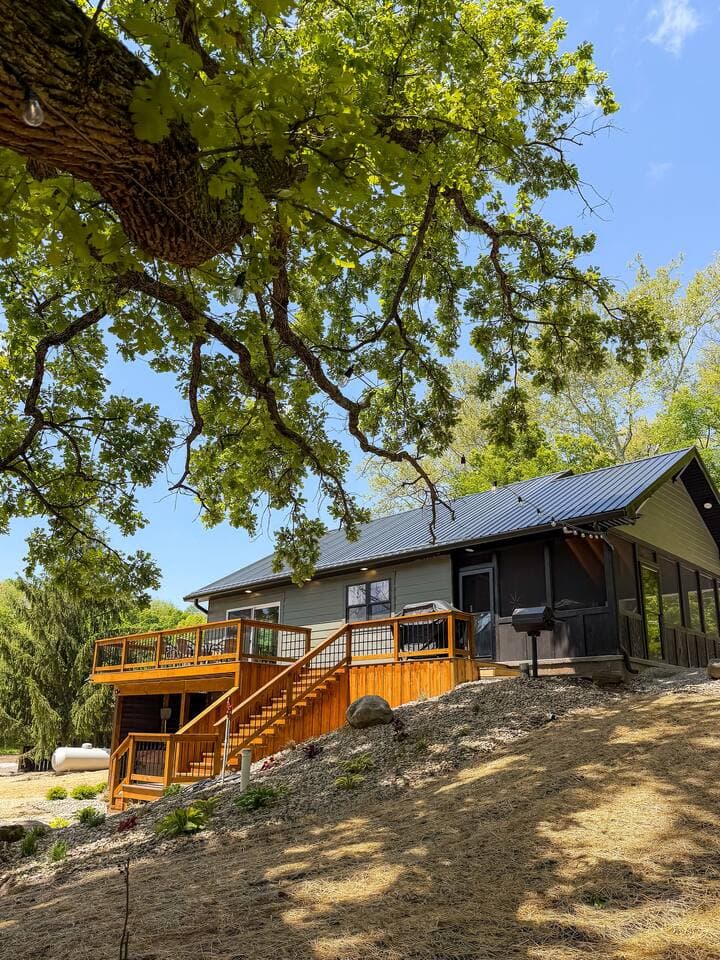The Cottage at The Narrows Cabins